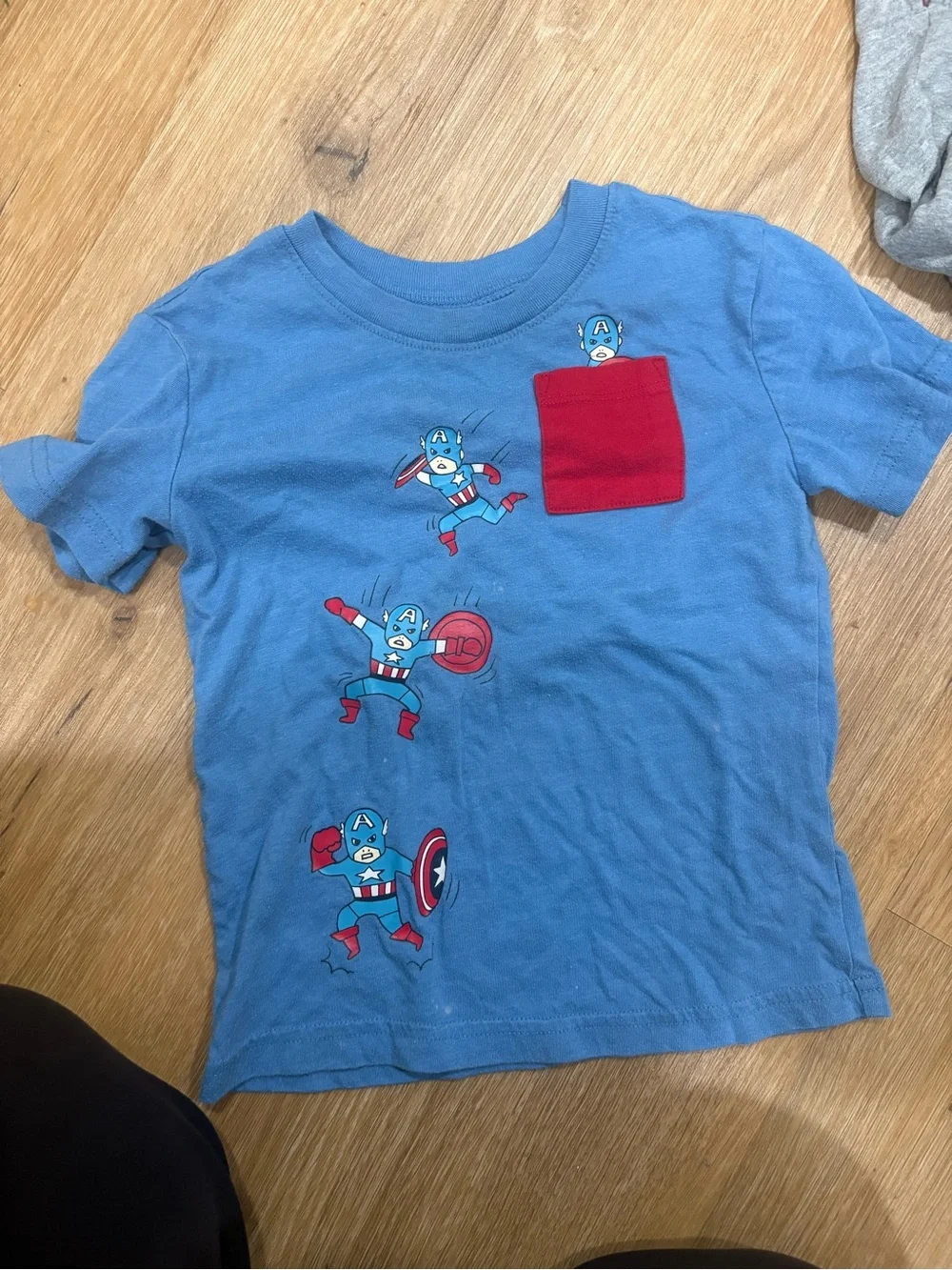 Kids toddler boy Mixed Graphic Tee Bundle - Assorted Colors. Size 2T. Lot of 10